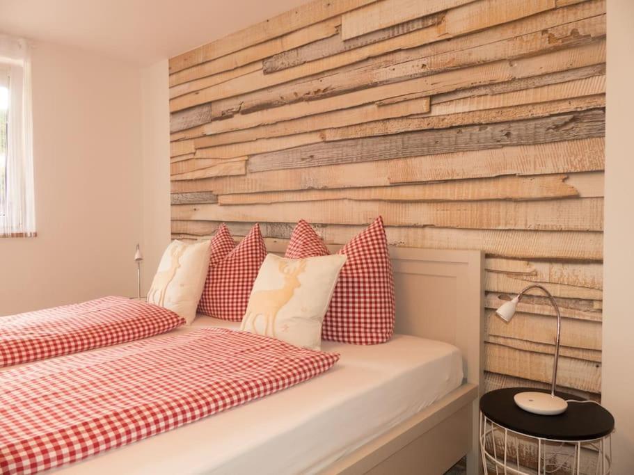 Ferienwohnung Alpenglueck Гармиш-Партенкирхен Екстериор снимка