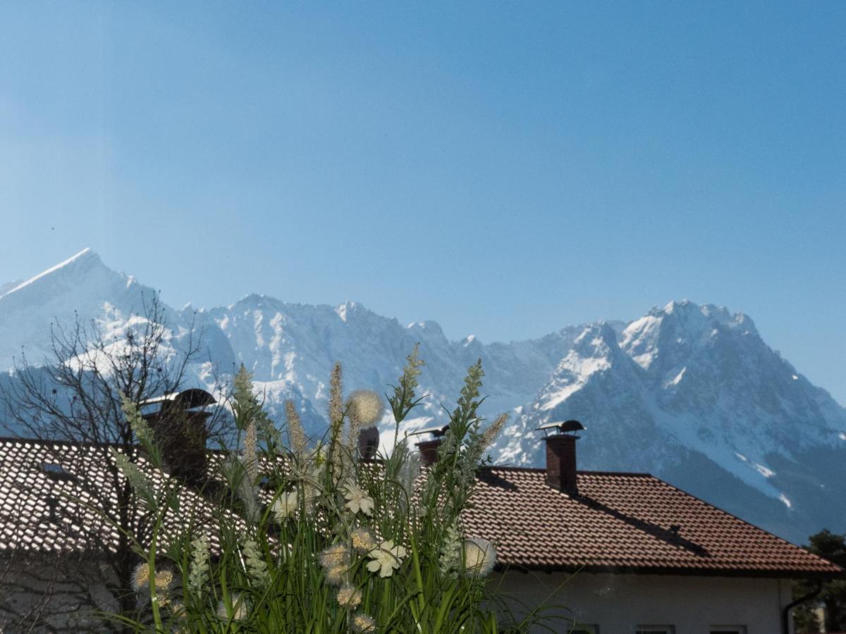 Ferienwohnung Alpenglueck Гармиш-Партенкирхен Екстериор снимка